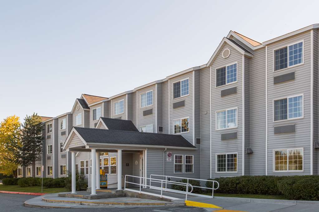 Baymont Inn & Suites By Wyndham Anchorage Airport Exterior foto