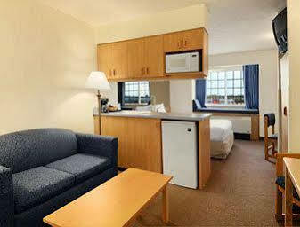 Baymont Inn & Suites By Wyndham Anchorage Airport Exterior foto